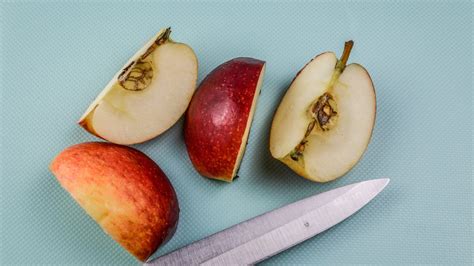 Fact check: Apple seeds have cyanide, but not .